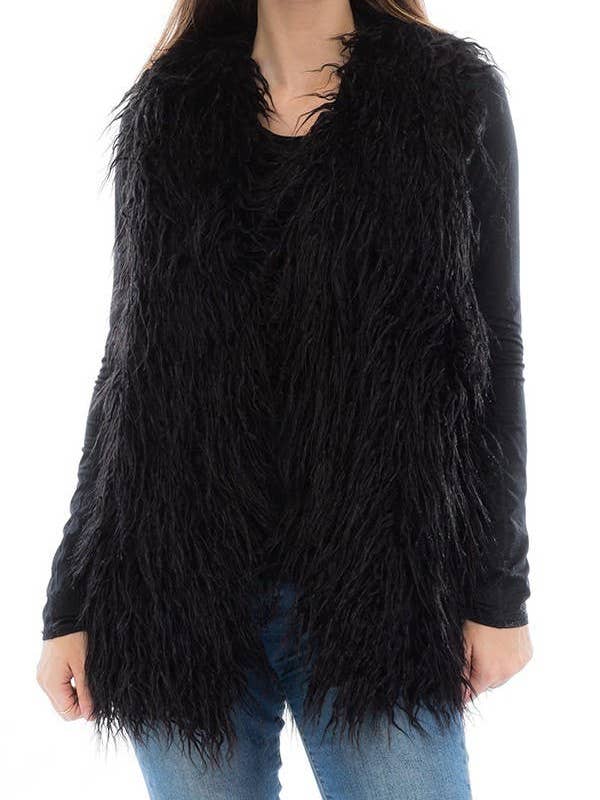 Cap Zone - Wholesale Outerwear Vest - Women's - Shaggy Faux Fur Vest With Hook And Pockets1