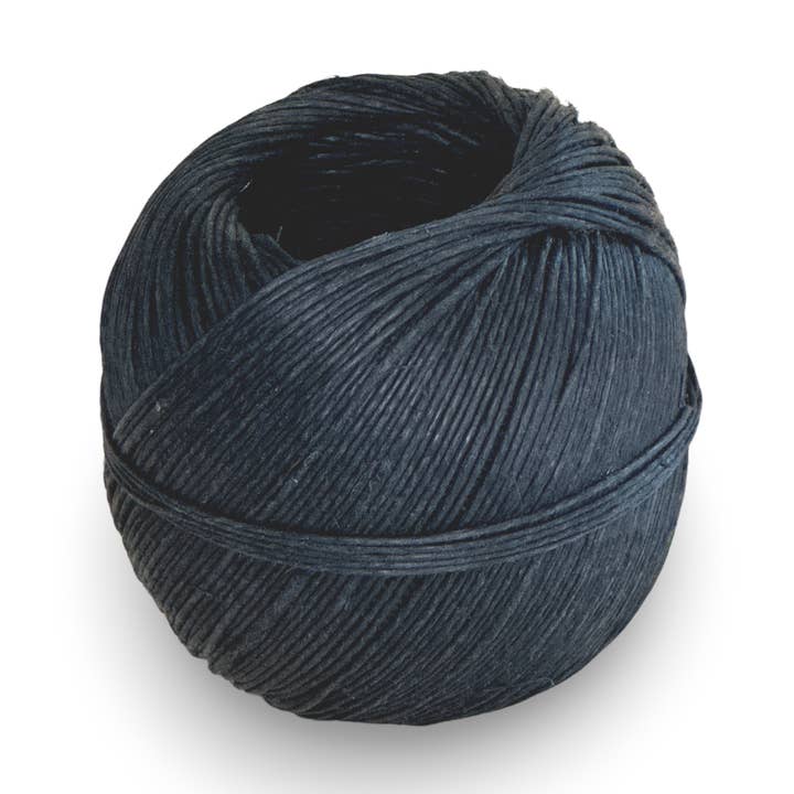 Ficelle de chanvre noire fine, 20 lb, 1 mm pour la vente par Hempmania