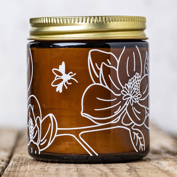 beewswax candle - beetles + magnolia for wholesale by apis