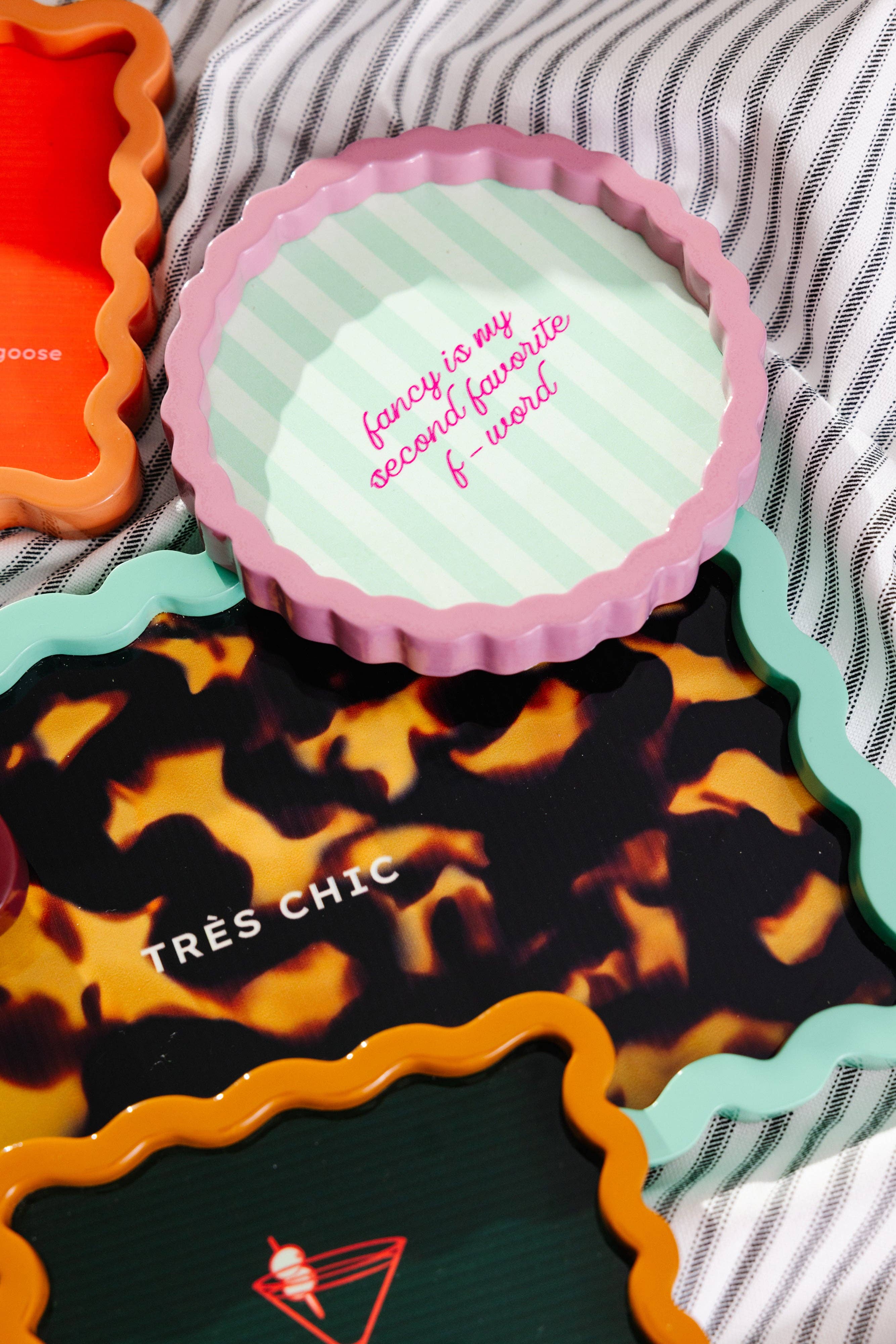 Furbish Studio – wholesale Decorative tray – Fancy Small Lacquer Tray2