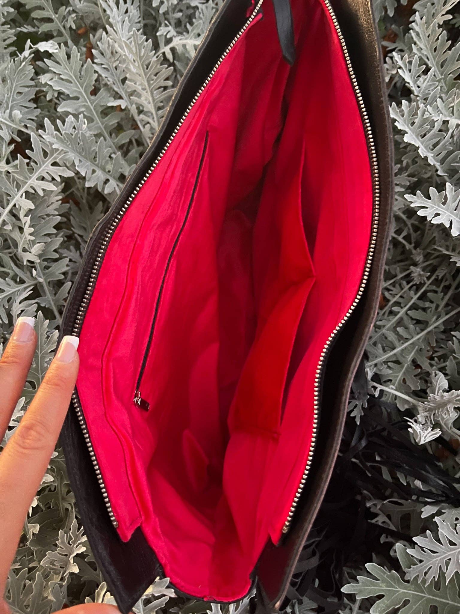 Haute Southern Hyde - Wholesale Tote Bag - Women's - The Nashville Tote (with Fringe) Tooled Cowhide Tote Bag9