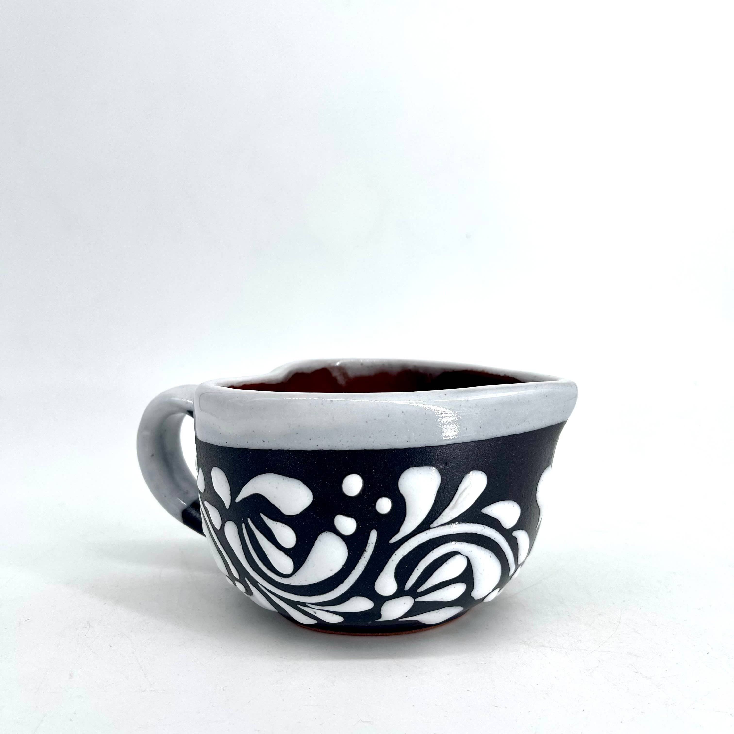 Fiesta McAllen LLC – Caneca por atacado – Chávena de Café em Cerâmica em Forma de Coração em Rosa, Castanho e Preto1