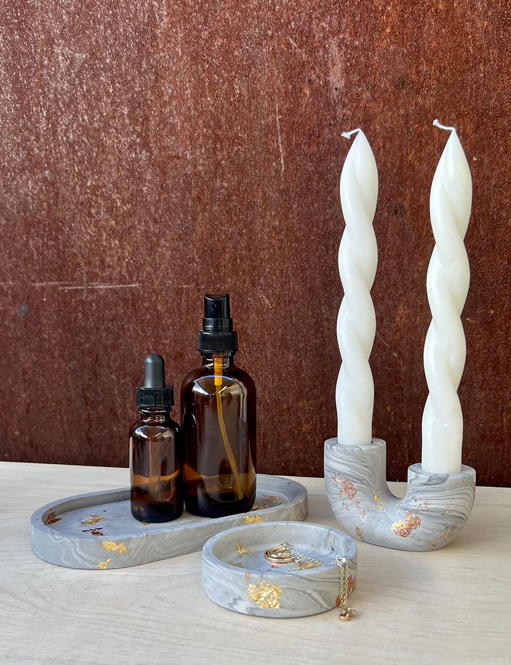 Well Hello Studio - Wholesale Candle Holder - Gold Rush U-Shape Candle Holder5