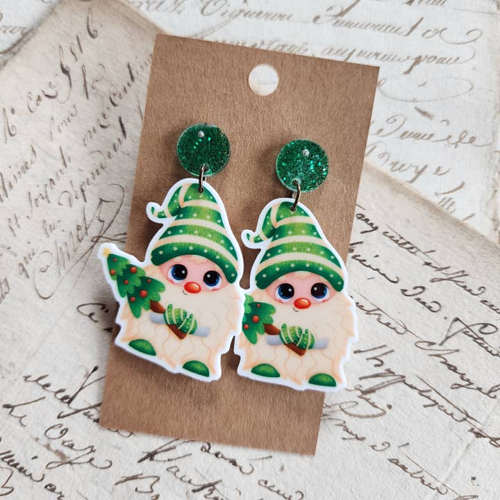 Boucles d'oreilles nain de Noël vertes pour la vente par Kolor Wonder Crafts