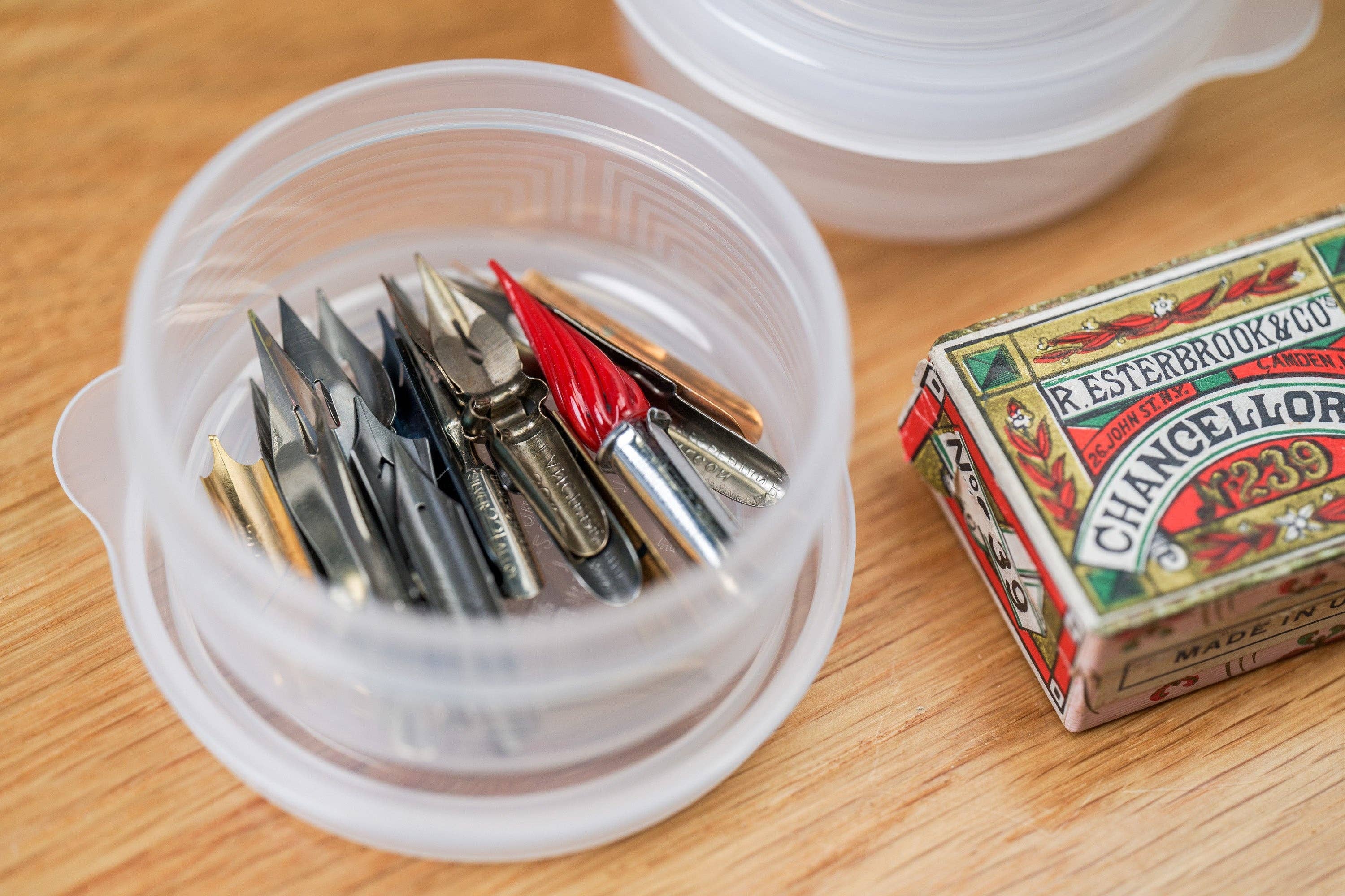 Federal Color - Wholesale Craft Tool - 70 mL Stackable Containers, Pack of 43