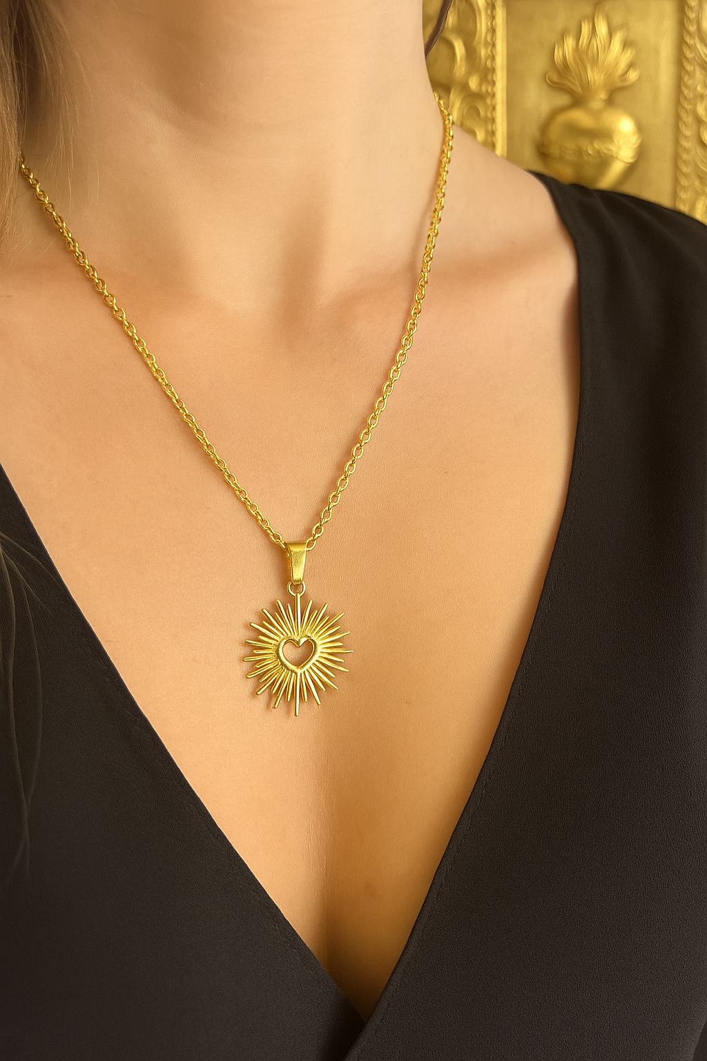 Wild & Free - Wholesale Dangle Earrings - Collar de sagrado corazón4