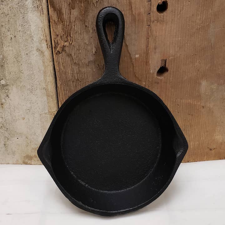 A.T. Imports - Wholesale Cast Iron Skillet - Mini Cast Iron Frying Pan1