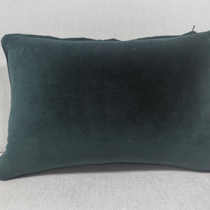 Southern Decorative - Wholesale Throw/Decorative Pillow - Home is Where the Dog is Needlepoint Pillow2