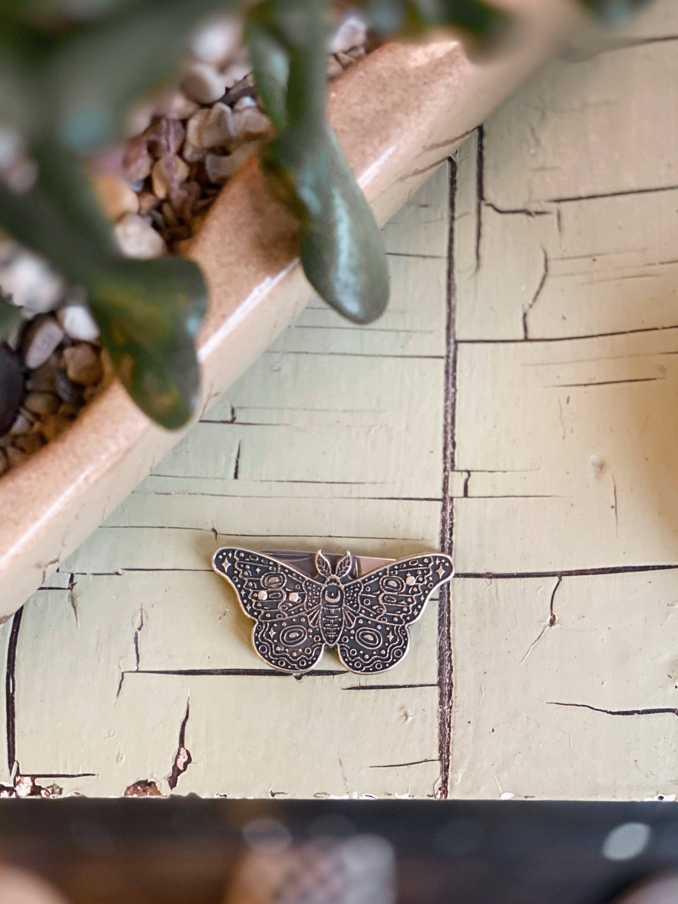 CIVAL Collective - Wholesale Pocket Knife/Holder - Empress Moth Pocket Knife4