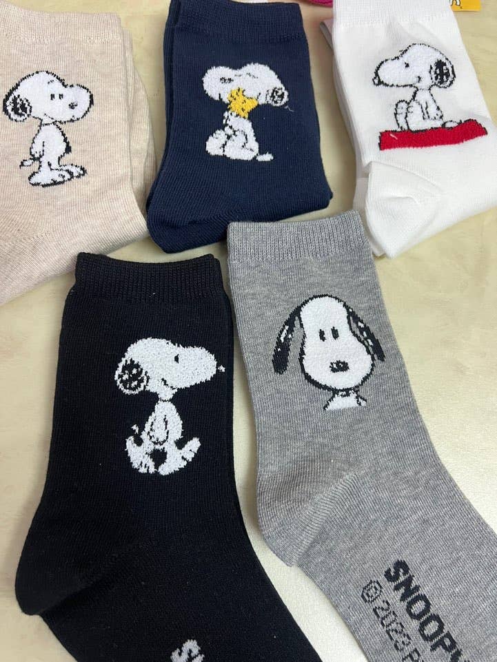 K-Wonderland – wholesale Socks – Women's – Peanuts 3D Snoopy Ankle Mid Calf Socks-Cotton ultra Soft4