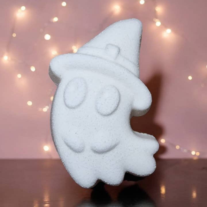 Ghostie Moisturising Bath Bomb for wholesale by Garrad & Co
