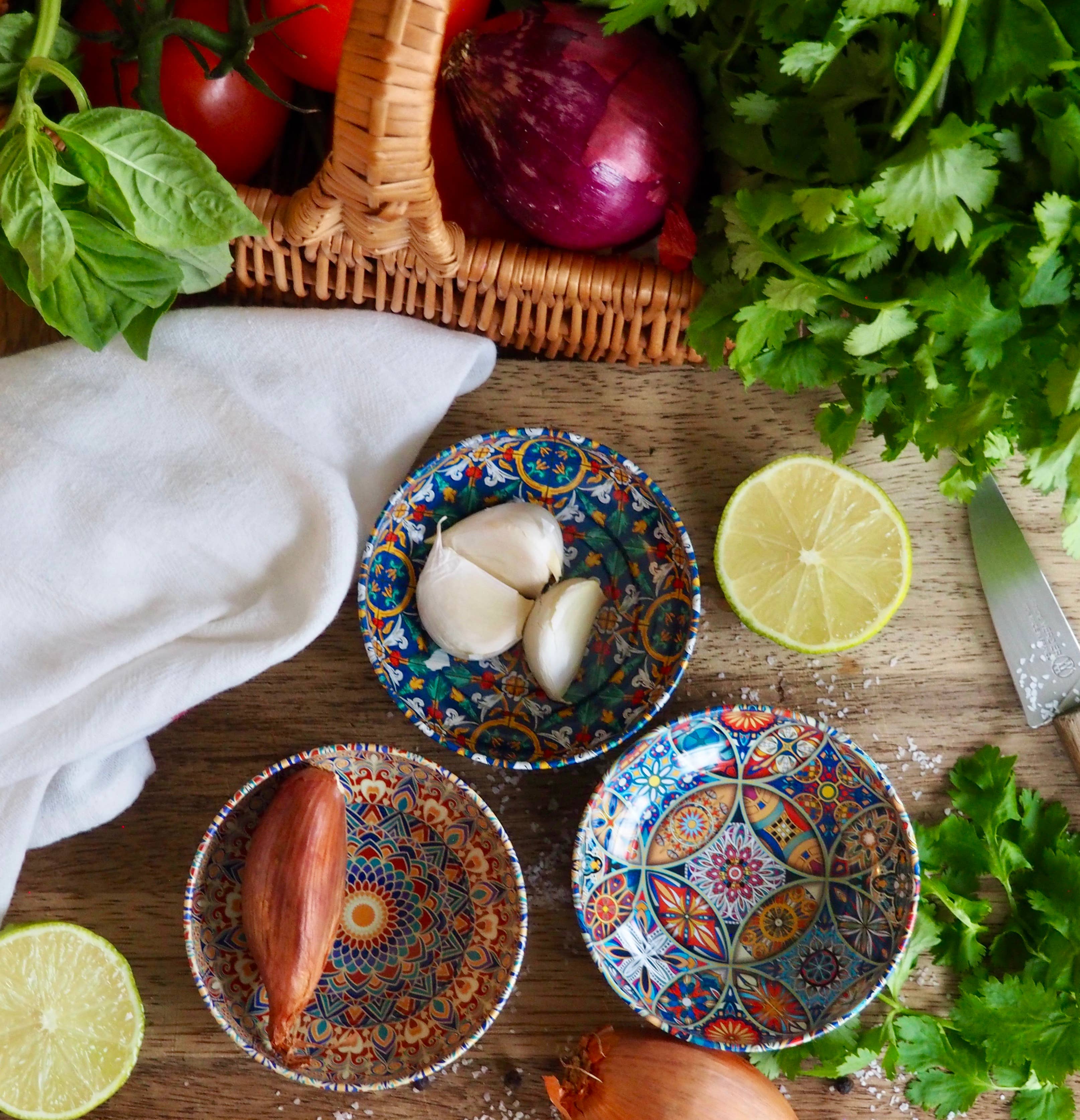 Esthetic Living - Wholesale Decorative Plate/Dish/Bowl - Metal Bowl - Bahar - Small 2