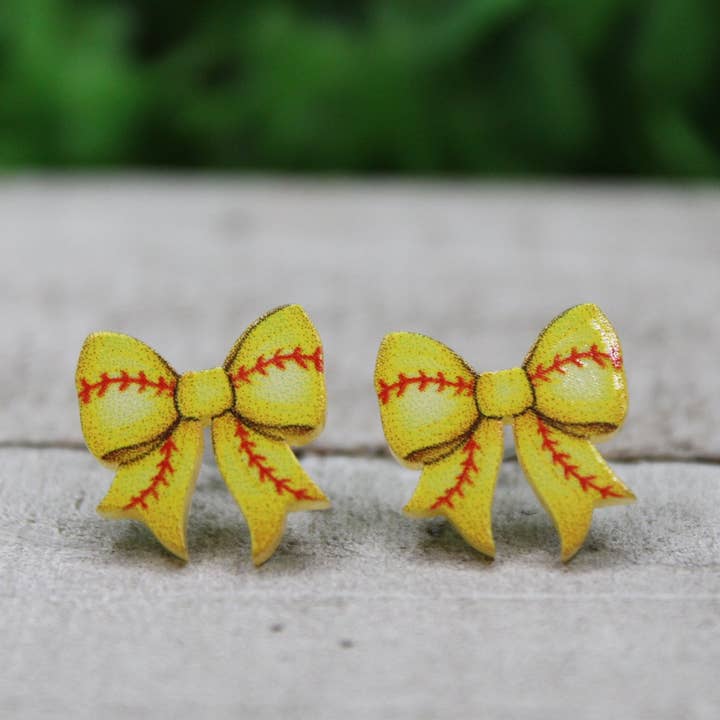 Mjukbollrosettörhängen för wholesale av Hylidae Boutique