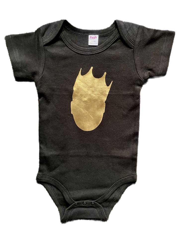 Combinaison Biggie pour bébé Silhouette dorée pour la vente par The Blacknificent