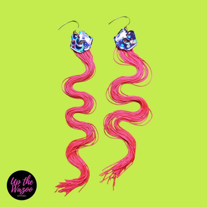 Pepsodent Smiles oorbellen, Lila + Neon Roze, Op Bestelling Gemaakt voor wholesale door Up the Wazoo Apparel