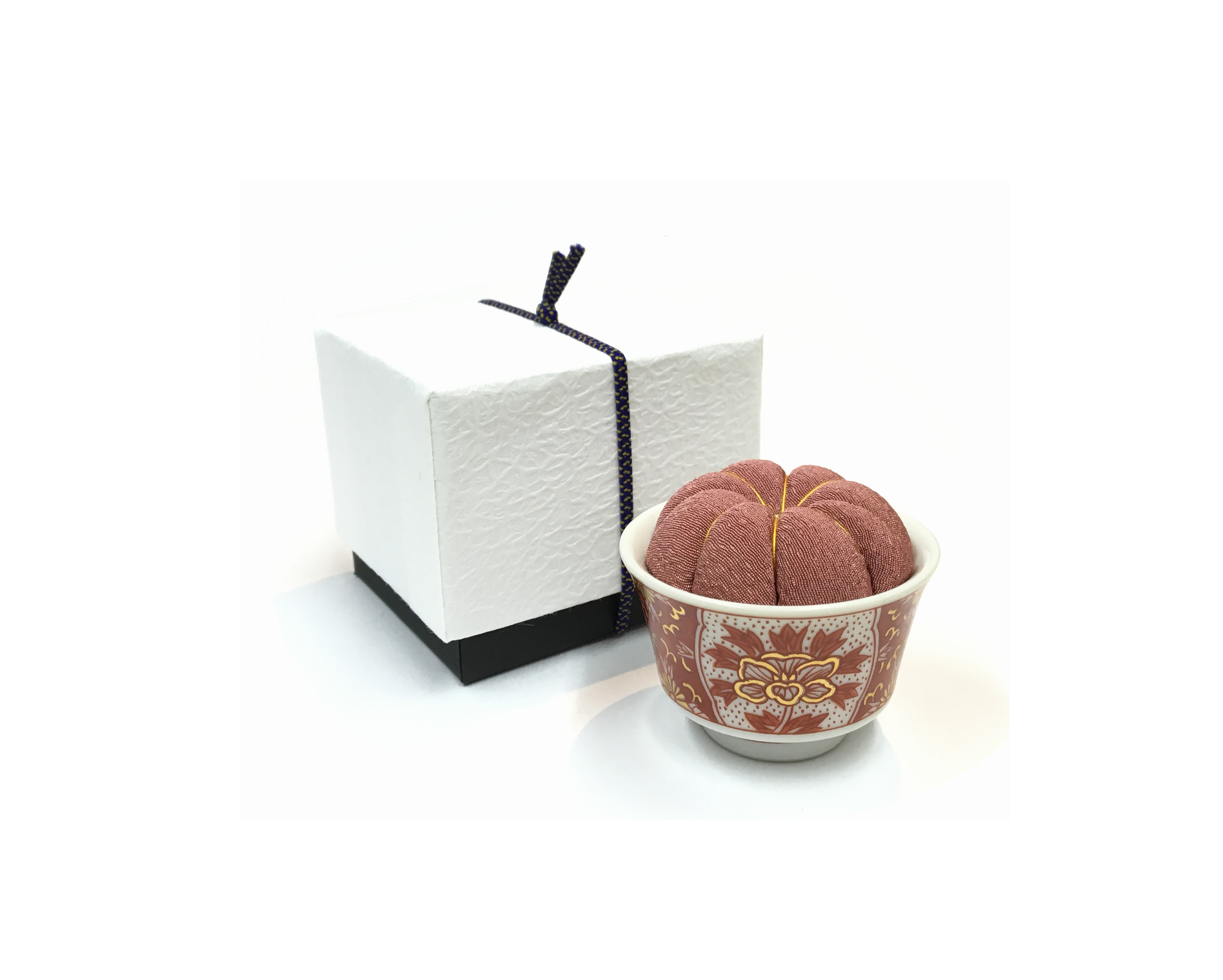 hiro - Wholesale Embroidery/Cross Stitch Supplies - Kutani  Pincushion  Iidaya10