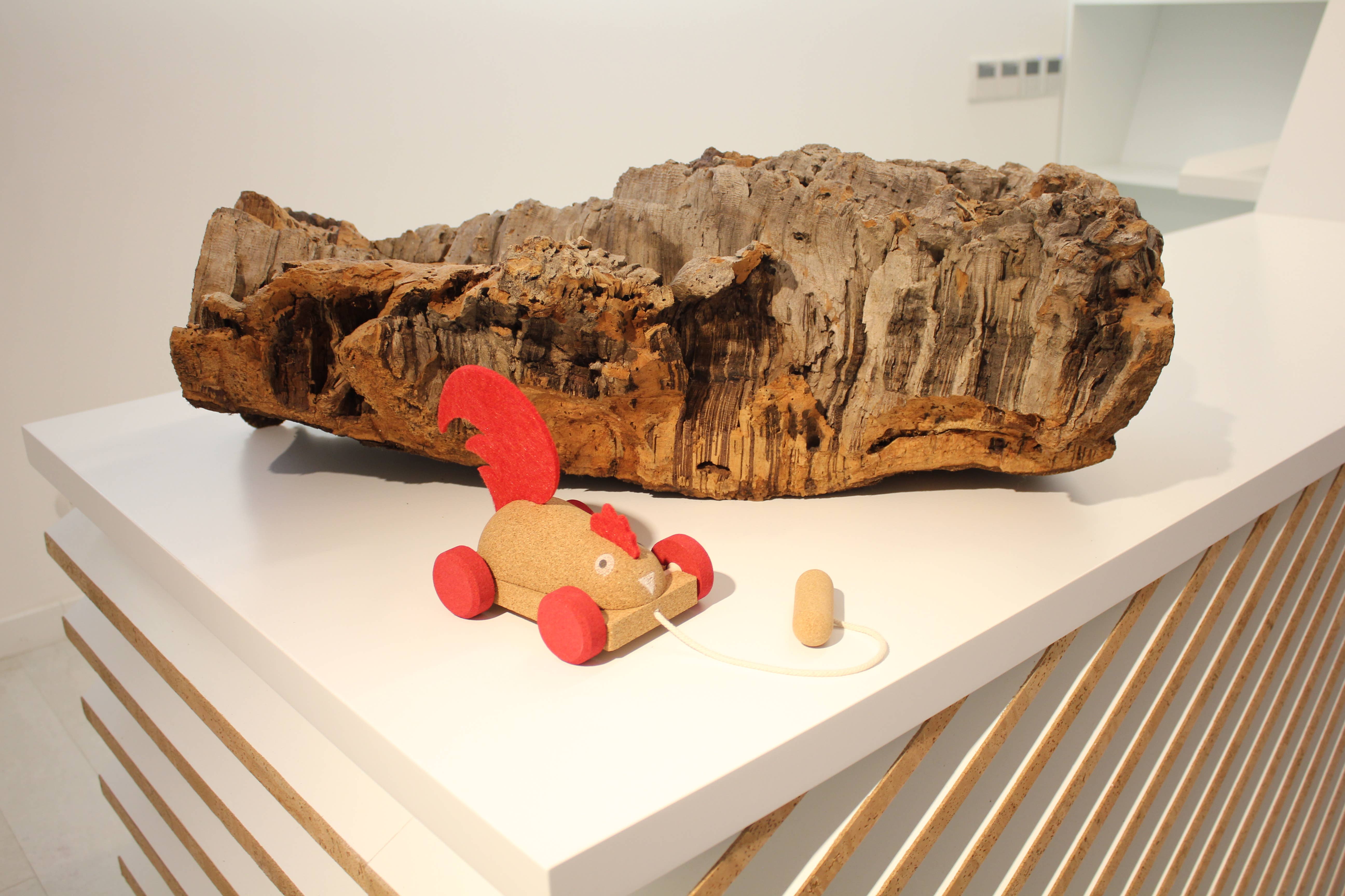 ELOU by Valoris - Vente Jouet en bois – enfant - Jouet à tirer Coq en bois et liège3