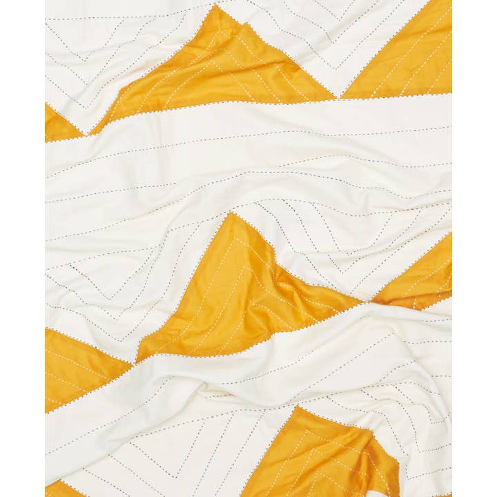 Anchal - Wholesale Quilt - Kids & Baby - Triangle Baby Quilt2
