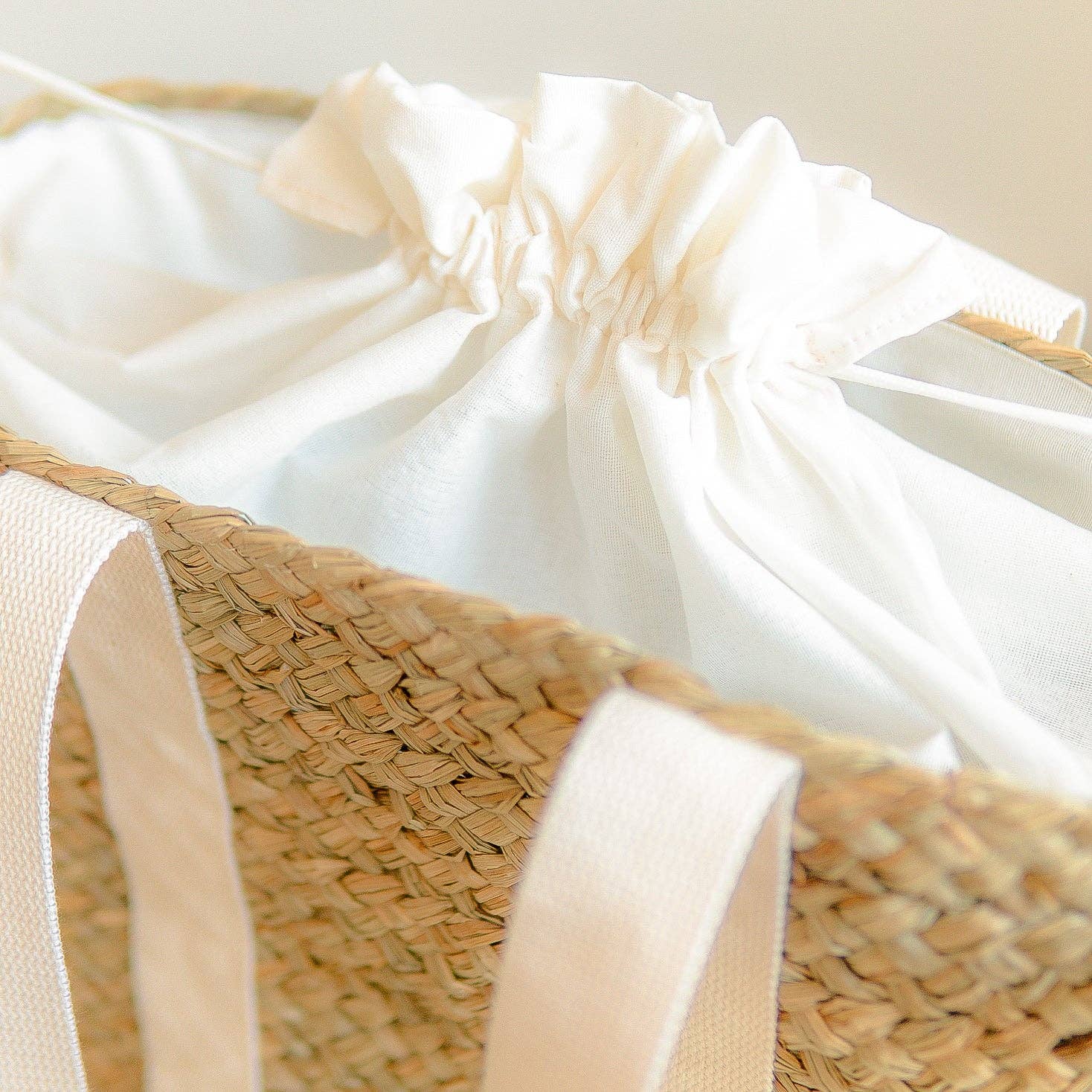 Kayu&Co. - Vente Tote bag – femme - Sac Isla – Cabas de marché tissé à la main en jacinthe d'eau3