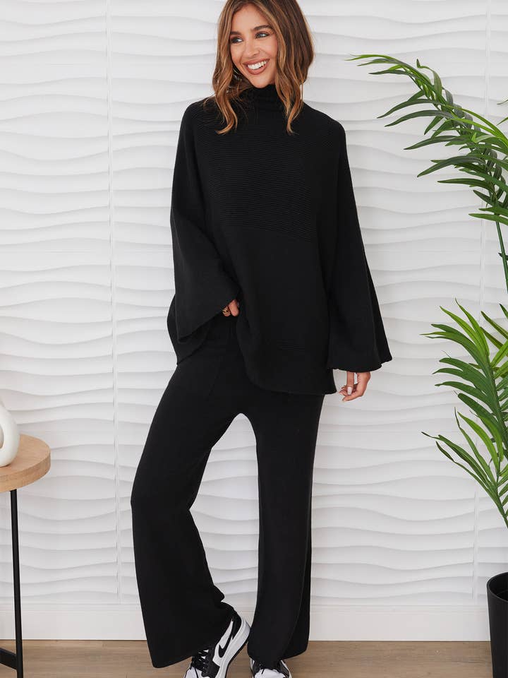 RELAXED WIDE SLEEVE TURTLENECK SWEATER (47719/330134) for wholesale by MILIO MILANO