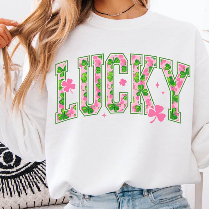 NVC Ecommerce LLC - Vendita all'ingrosso Felpa stampata - Donna - Maglietta Fortunata Retrò, Maglietta per il Giorno di San Patrizio, Felpa Fortunata4