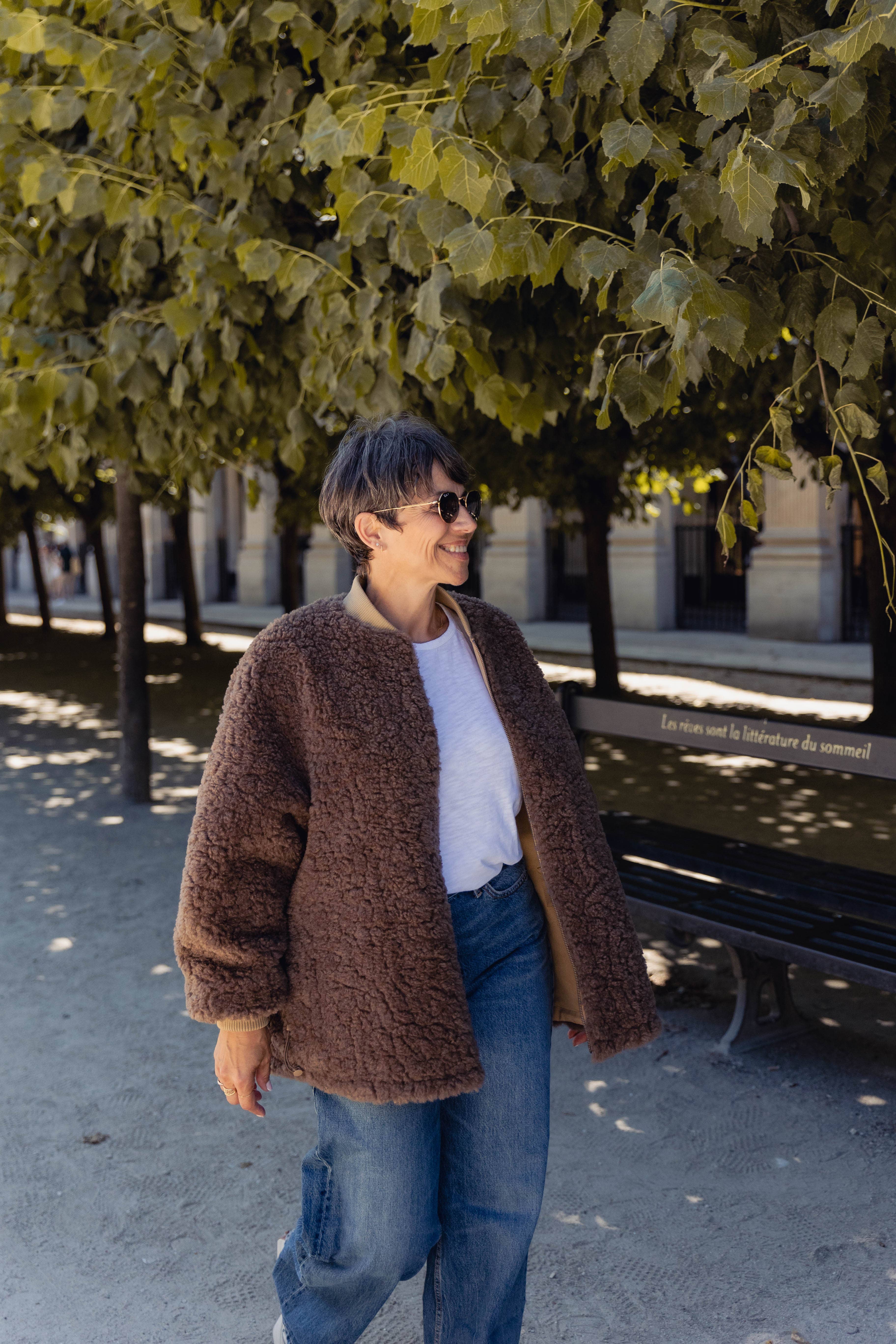 KZELL PARIS – Großhandel Jacke – Damen – WENDBARE BOMBERJACKE MIT KUNSTSCHAFSFELL2