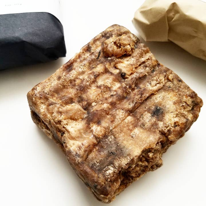 Natty Naturals - Wholesale Bar Soap - African Black Soap Bar1