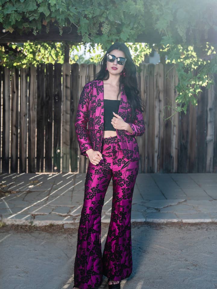 Jennafer Grace – wholesale Blazer – Women's – Raspberry Blossom Blazer4