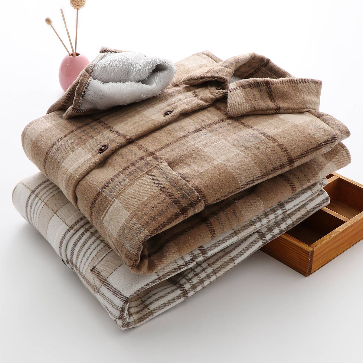 Rosa Clothing - Wholesale Shirt Jacket/Shacket - Women's - Plaid warm fleece lined button shirt jacket Shacket29