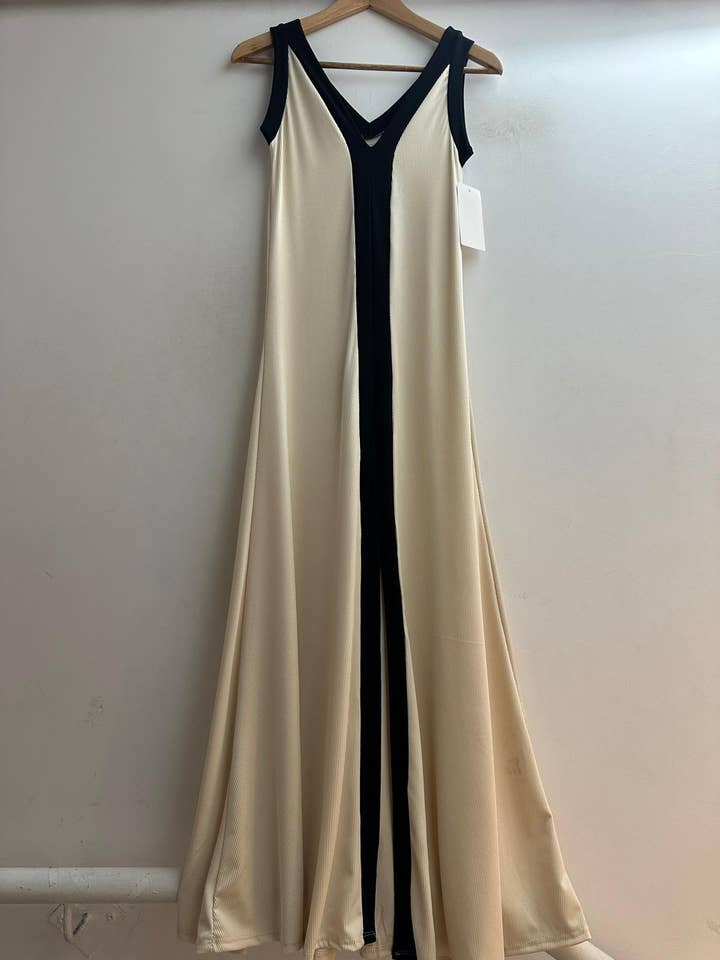 LORIANE - Vendita all'ingrosso Vestito - Donna - 9655 Abito lungo bicolore con spalline17