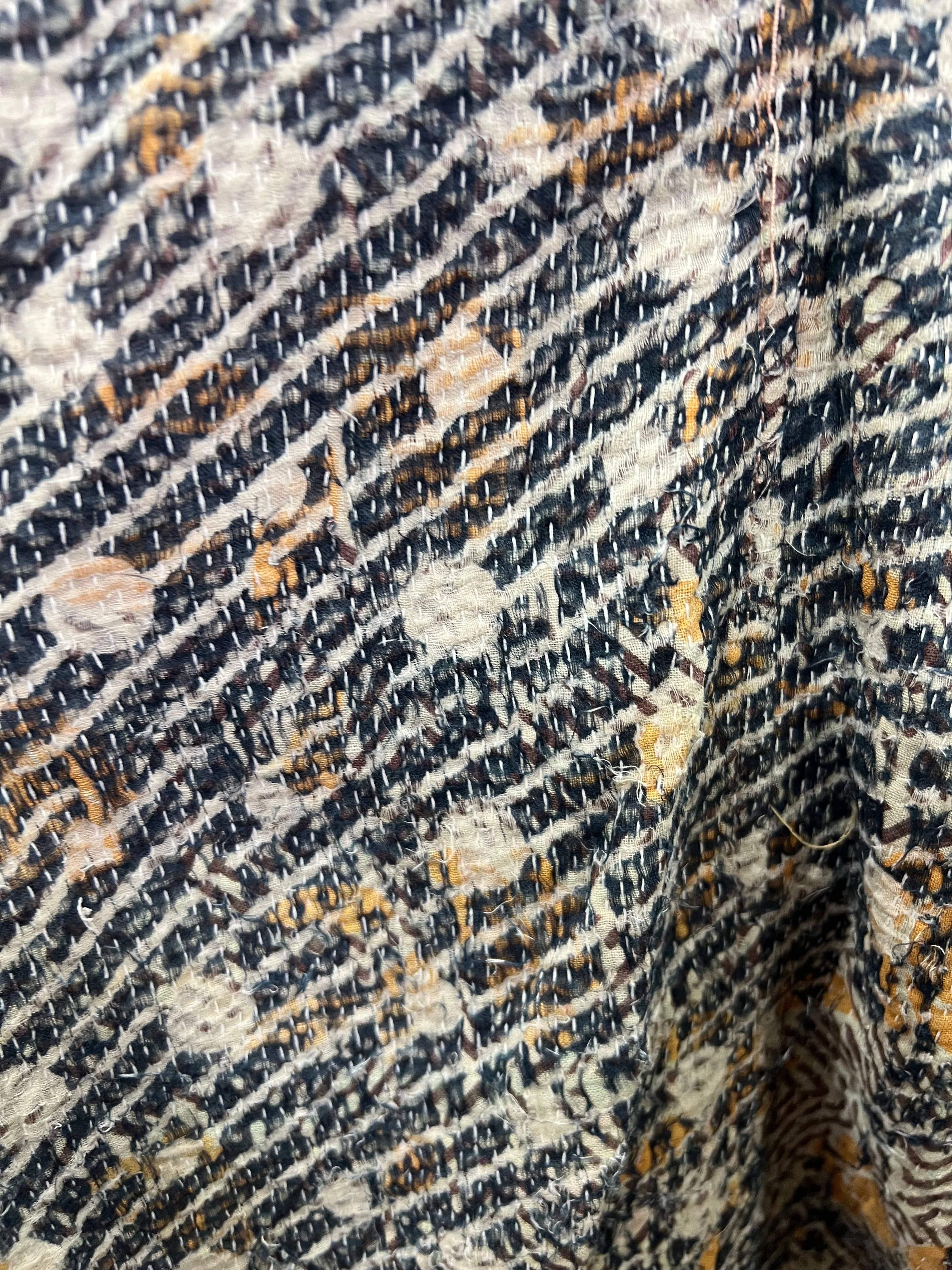 Kinomy - Wholesale Jacket - Women's - Asymmetrical Reversible Tie-Dye Jacket for Curvy Women.12