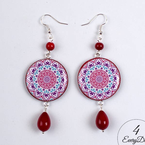 Houten en hars oorbellen - Rode en blauwe majolica voor wholesale door 4everyday Handmade