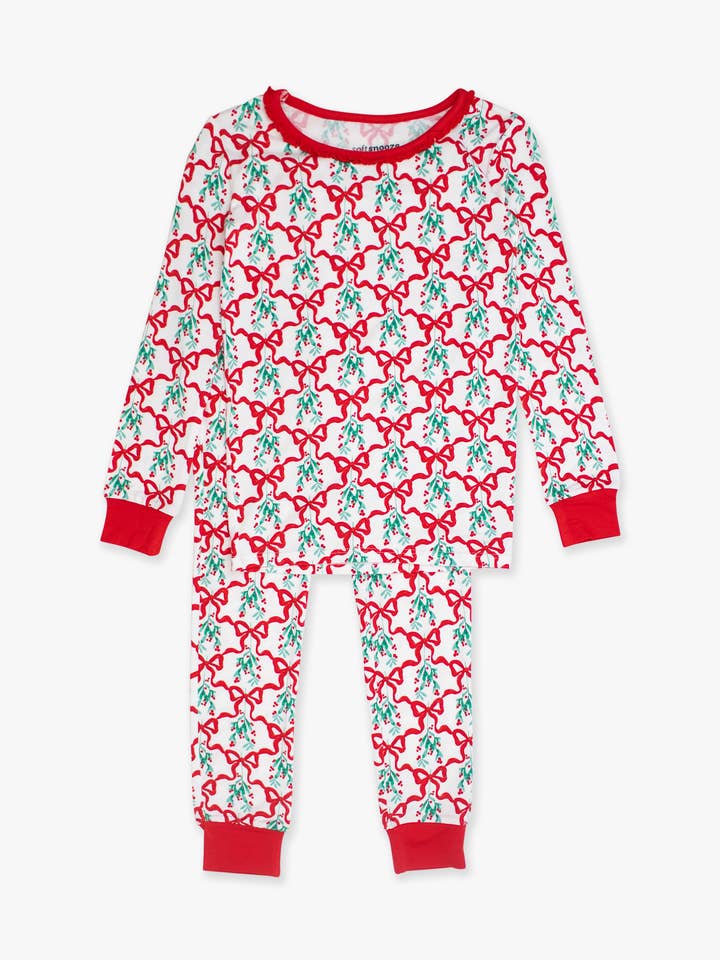Conjunto de pijama de manga larga con volantes Carol of the Bows de bambú y viscosa para niñas SoftSnooze™ para venta al por mayor de RuffleButts + RuggedButts