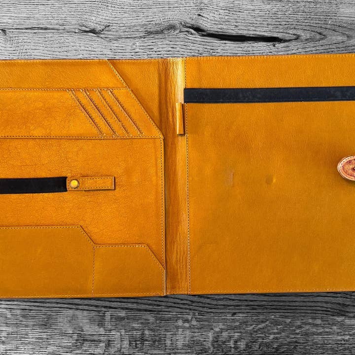 Double B Wild Rags - Wholesale Folders - Business Autograph Headshot Folder Western Cowhide tooled leather by Double B Wild Rags5