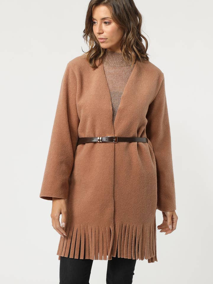 Manteau en maille douce à franges avec ceinture pour la vente par BanBat