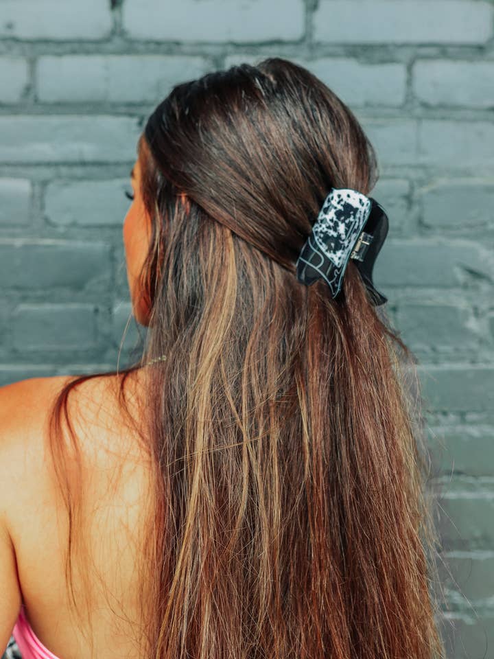 Stiefel-Haarspange aus schwarzem Rindsleder für den Großhandel von The Front Porch Label