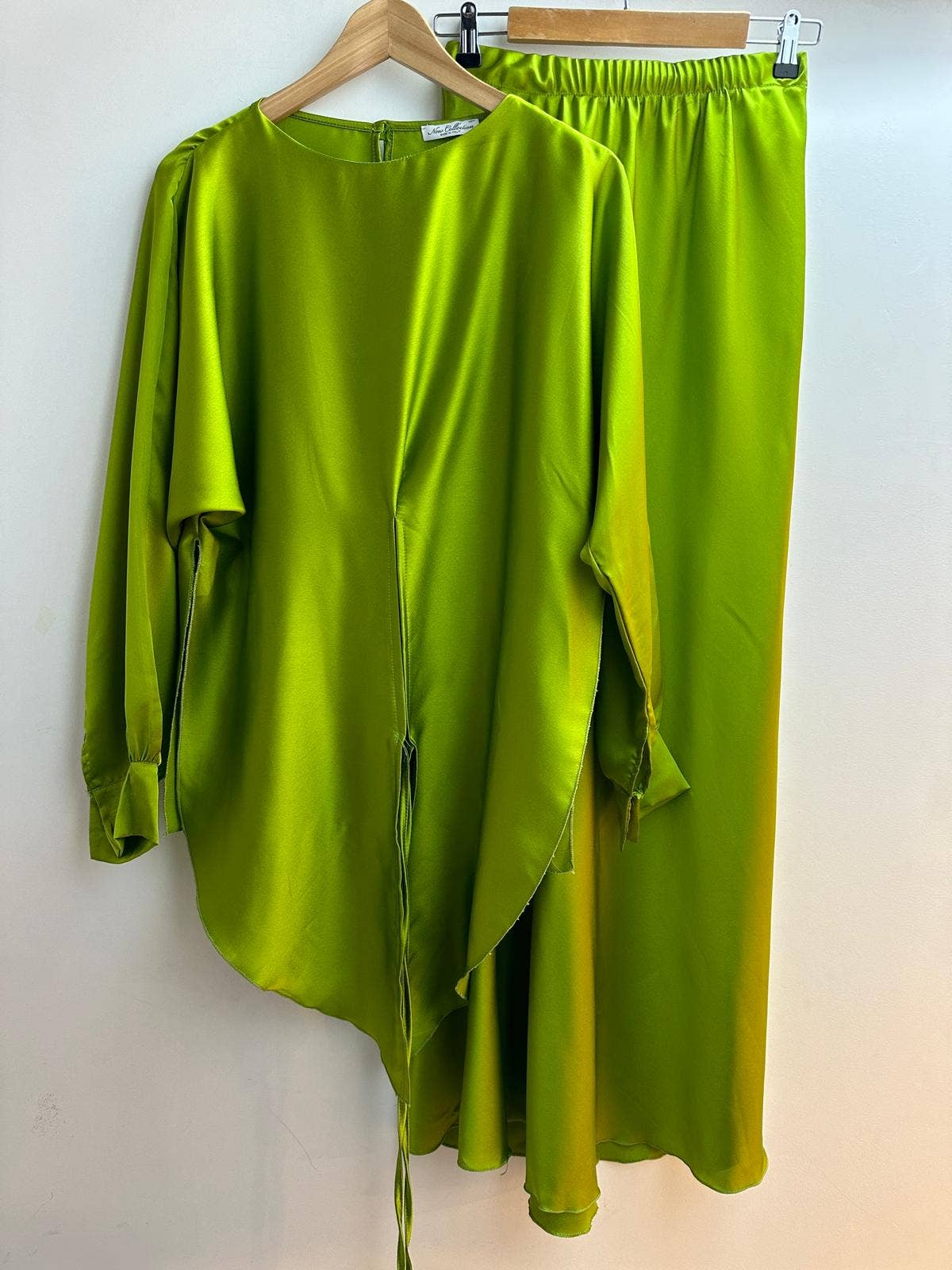 LORIANE - Wholesale Top & Skirt Set - Women's - 10522 one size long top + skirt set4