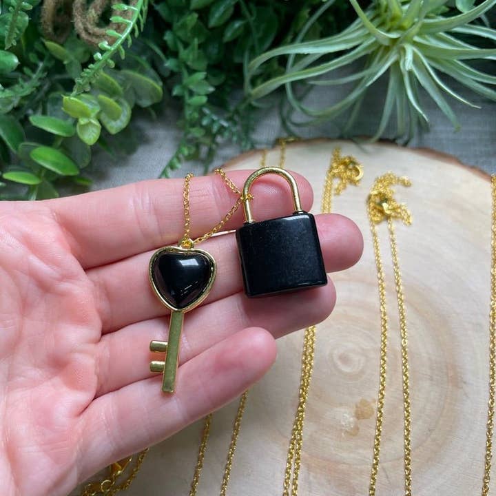 Copper Ashes - Wholesale Pendant/Charm Necklace - Crystal Lock and Key Necklace3