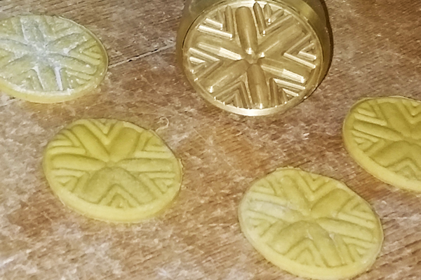 LA GONDOLA - Wholesale Kitchen Tool/Gadget - Ravioli Pasta Cutter Round Professional Corzetti3