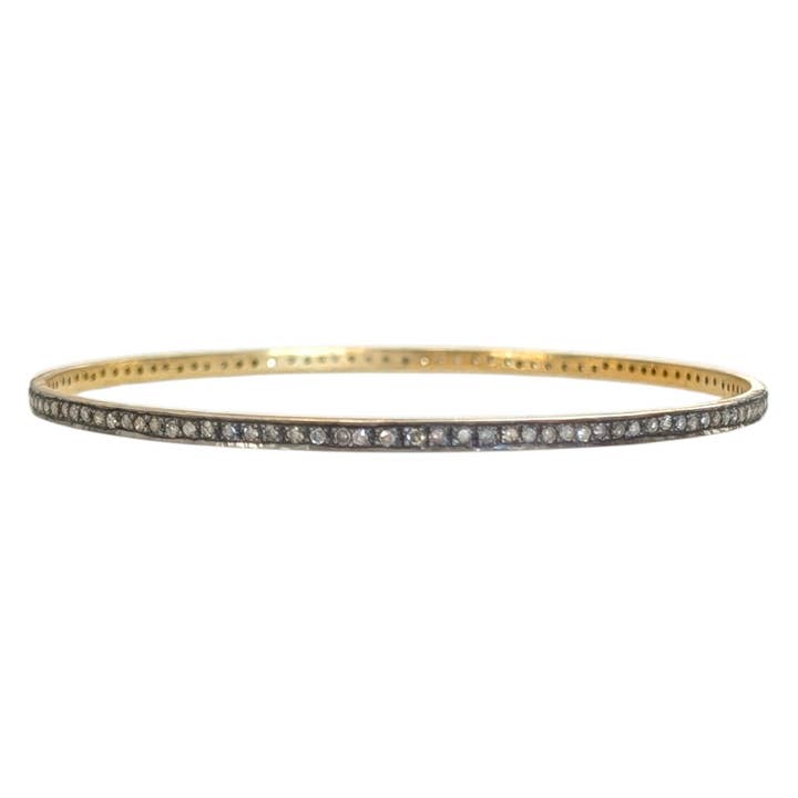 SOLDES Bracelet jonc fin pavé de diamants en vermeil/rhodium foncé pour la vente par Saraswati Imports