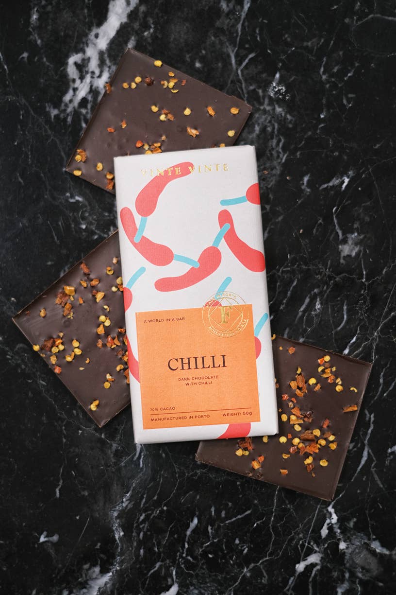 Vinte Vinte Chocolate - Wholesale Chocolate - FUSION DARK CHOCOLATE 70% CHILI 50G1