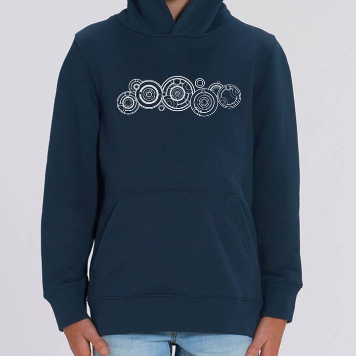 Nom du sweat à capuche Doctor Kids pour la vente par Meeplings | Handmade in Berlin