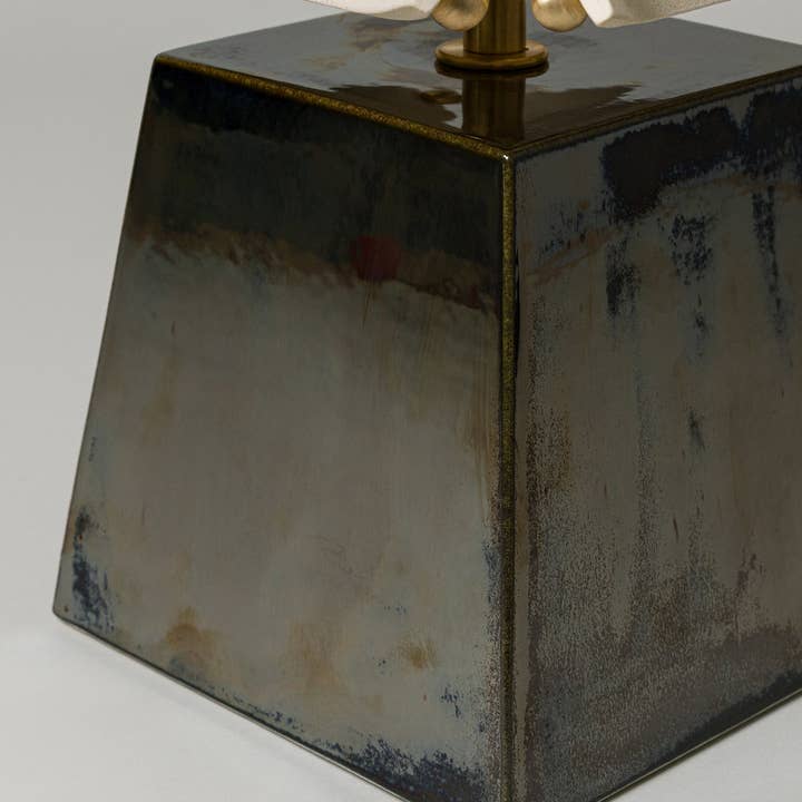 Virginia Sin - Wholesale Accent/Desk Lamp - Osen Table Lamp Short, Obsidian / 2 Shade Options10