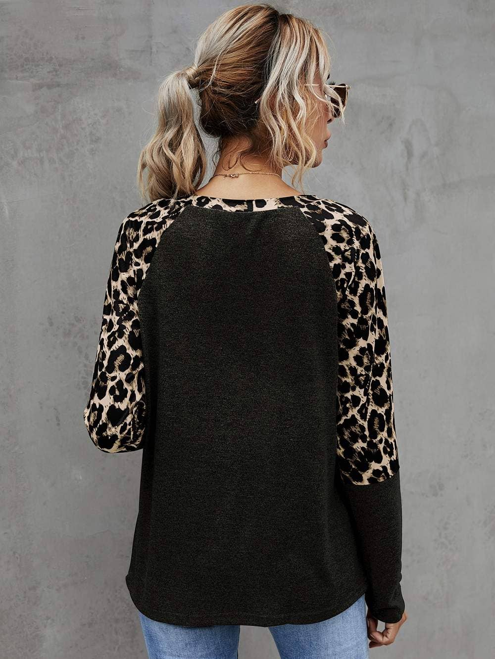Fashion Combination - Wholesale Blouse - Women's - contrast leopard raglan sleeve tee2