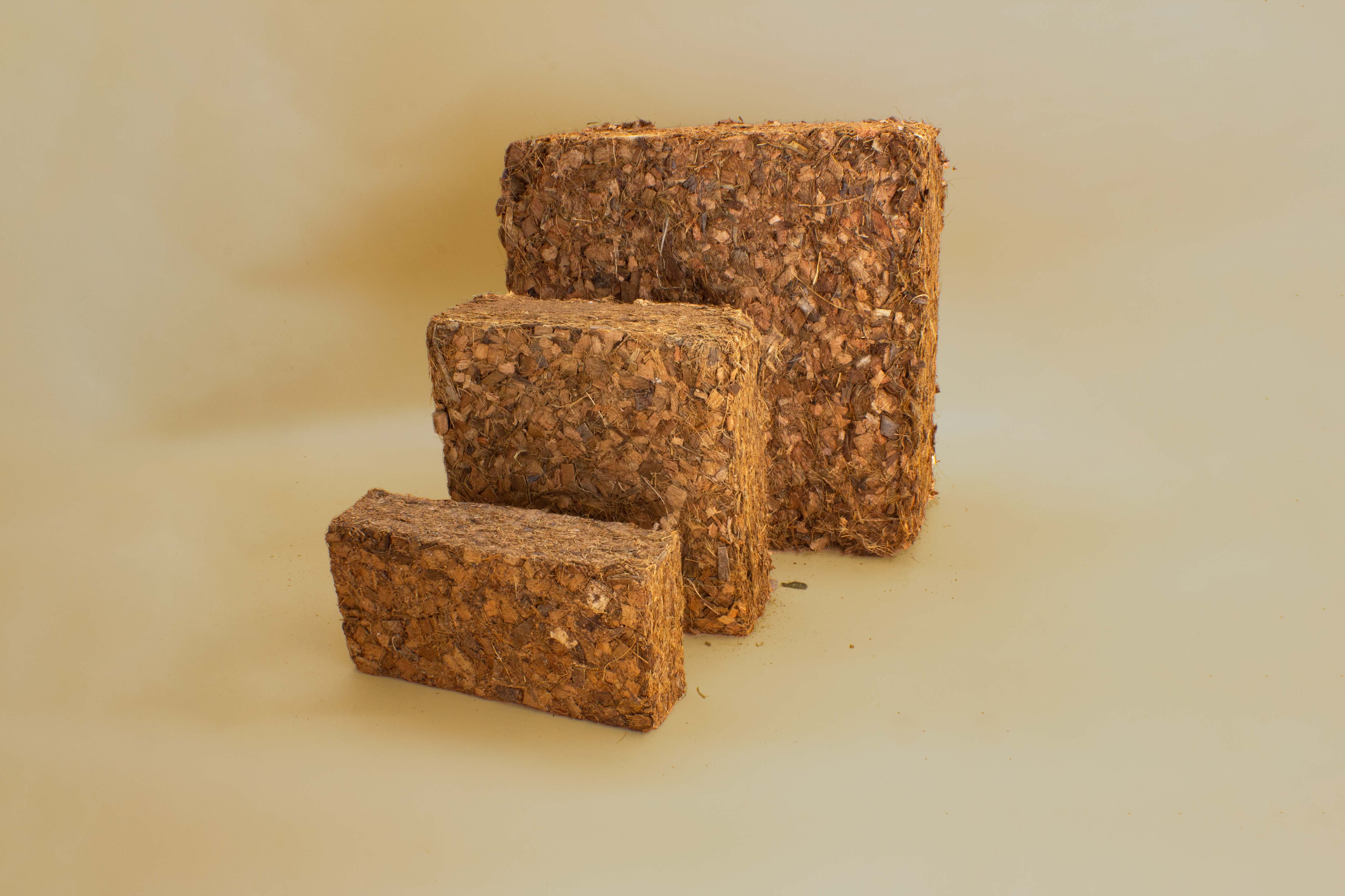 CoirProducts.co.uk of Salike Limited – wholesale Planting/potting soil – 500g Coco Chips brick Coirproducts Cpuk7