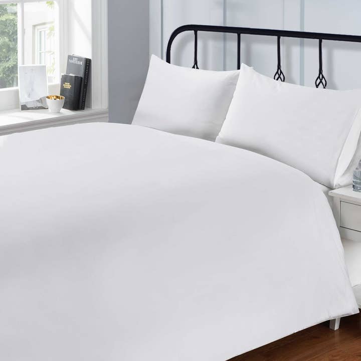Plain Dyed 200TC Oxford Pillowcase for wholesale by Rapport Home Furnishings Limited