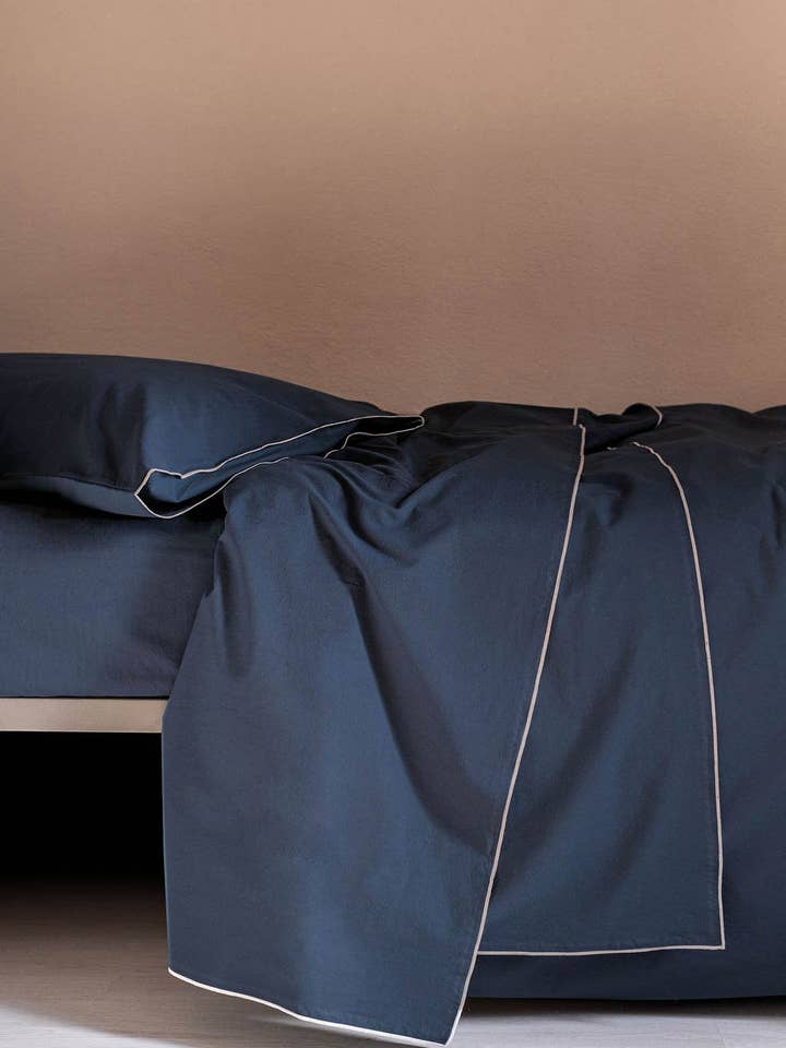 Juego de funda nórdica King: 180 x 200 cm, color azul marino con detalle de pluma para venta al por mayor de Tessitura Govi