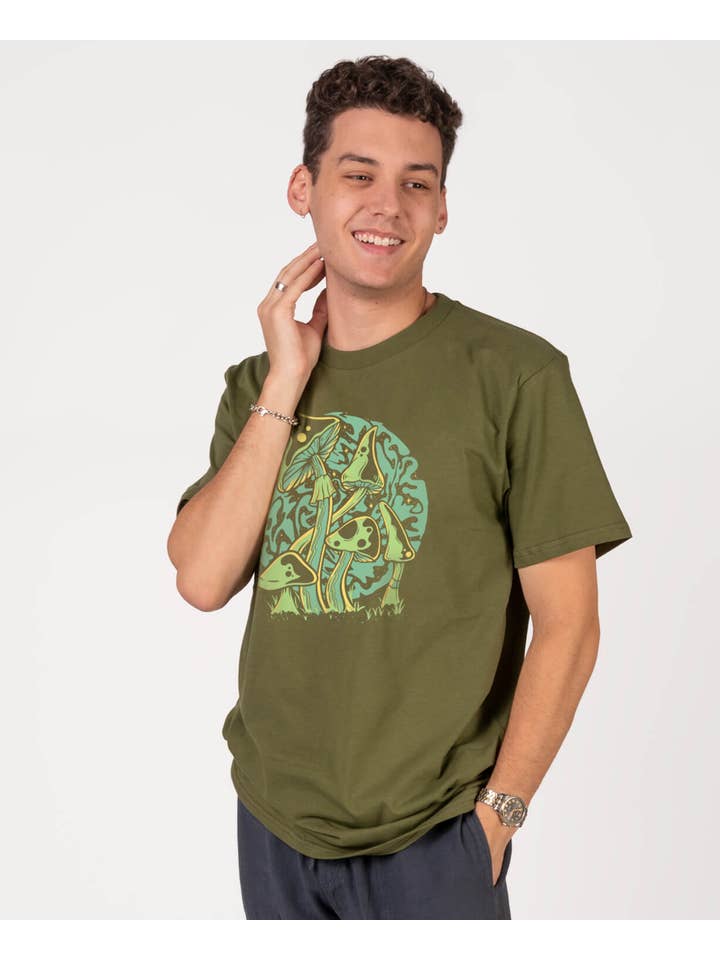 Soul Flower - Wholesale Screen printed t-shirt – unisex - Closeout! Psychedelic Mushrooms Organic T-Shirt - Unisex