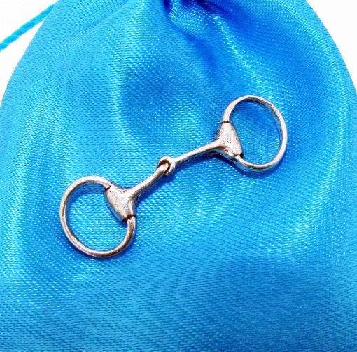 Pageant Pewter – wholesale Lapel pin/button – Pewter Snaffle Bit pin badge1