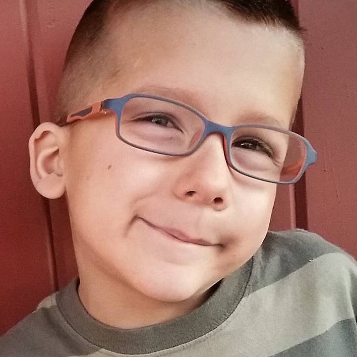 Taille 46 - Cadre Riley XL *16 couleurs disponibles* pour la vente par Kids Bright Eyes